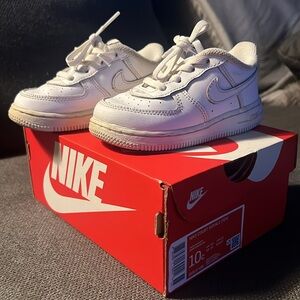 Lightly Used 8C Nike Air Forces